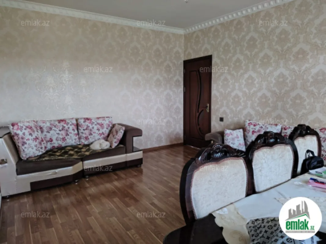 Satılır 3 otaqlı köhnə tikili 70 m²