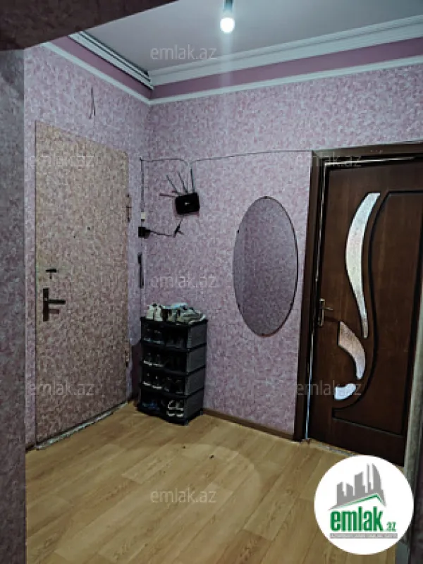 Satılır 3 otaqlı köhnə tikili 70 m²