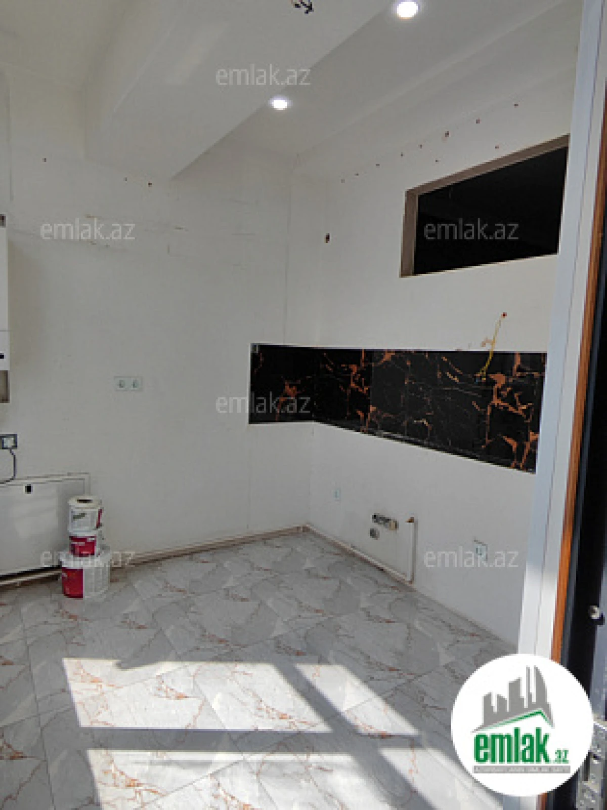 Satılır 2 otaqlı yeni tikili 64.7 m²