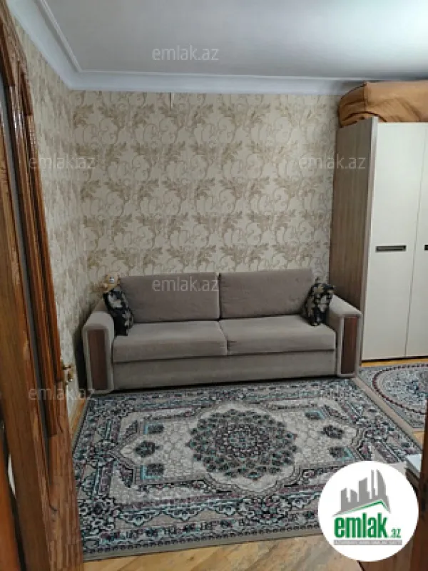 Satılır 1 otaqlı köhnə tikili 30 m²