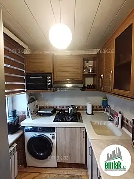 Satılır 1 otaqlı köhnə tikili 30 m²