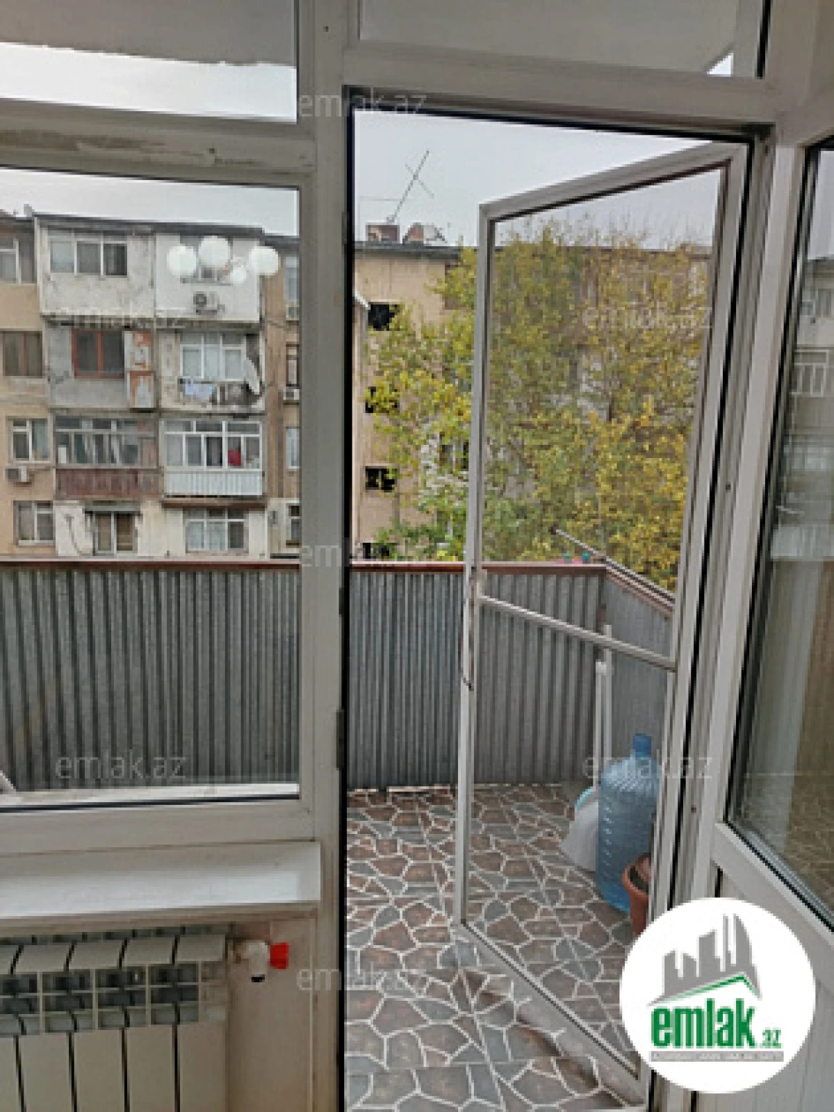 Satılır 1 otaqlı köhnə tikili 30 m²