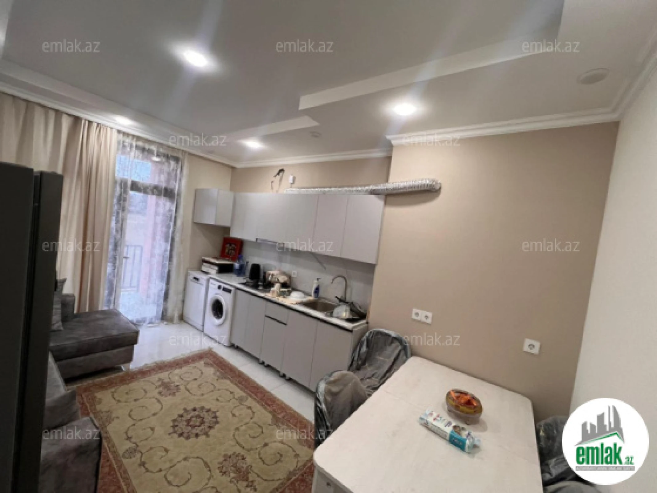 Satılır 2 otaqlı yeni tikili 87 m²