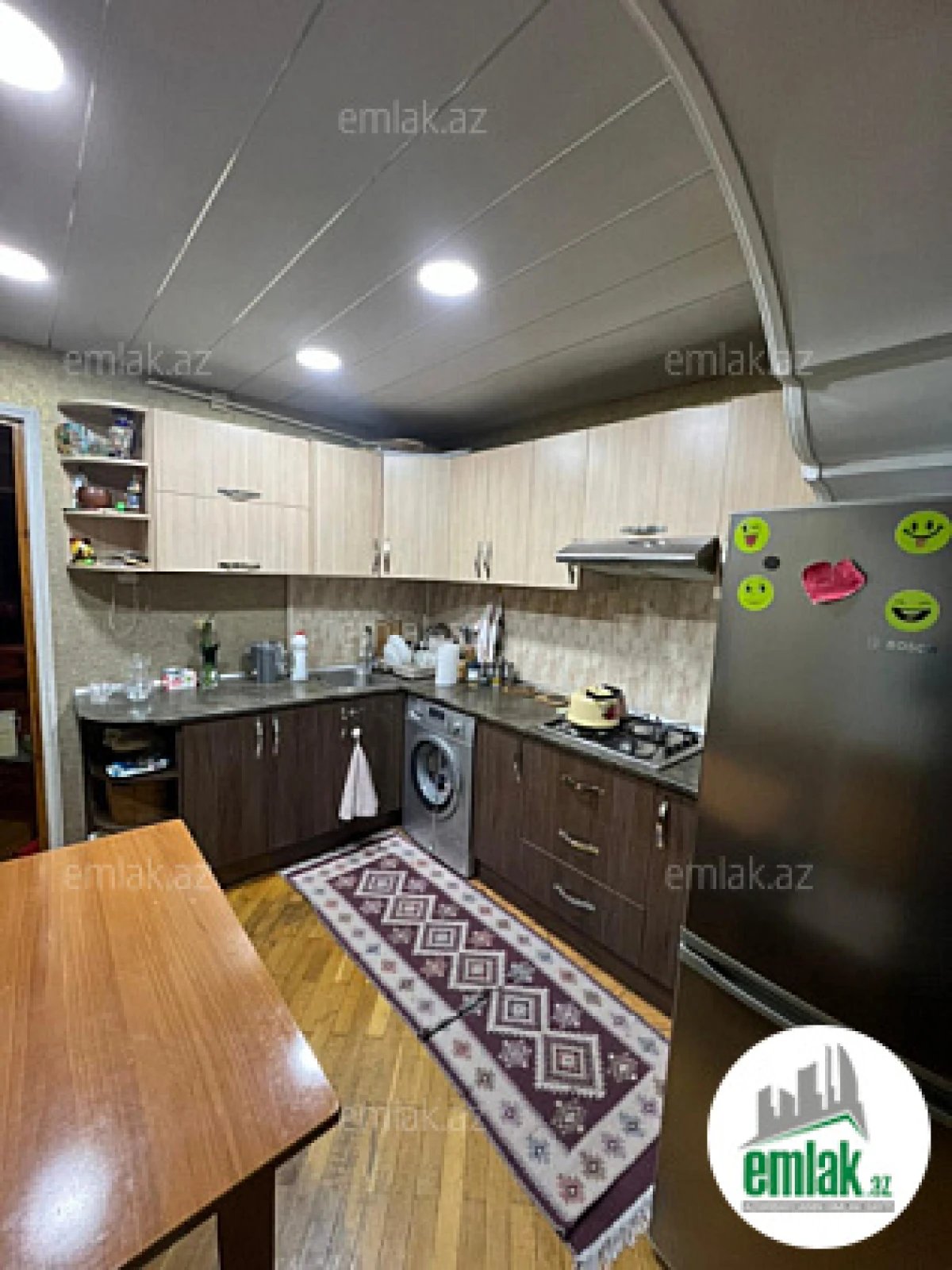 Satılır 3 otaqlı köhnə tikili 80 m²