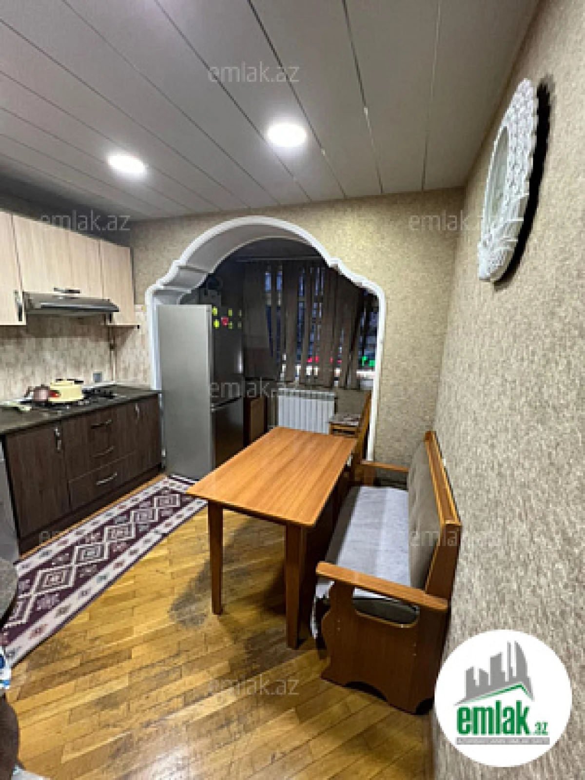 Satılır 3 otaqlı köhnə tikili 80 m²