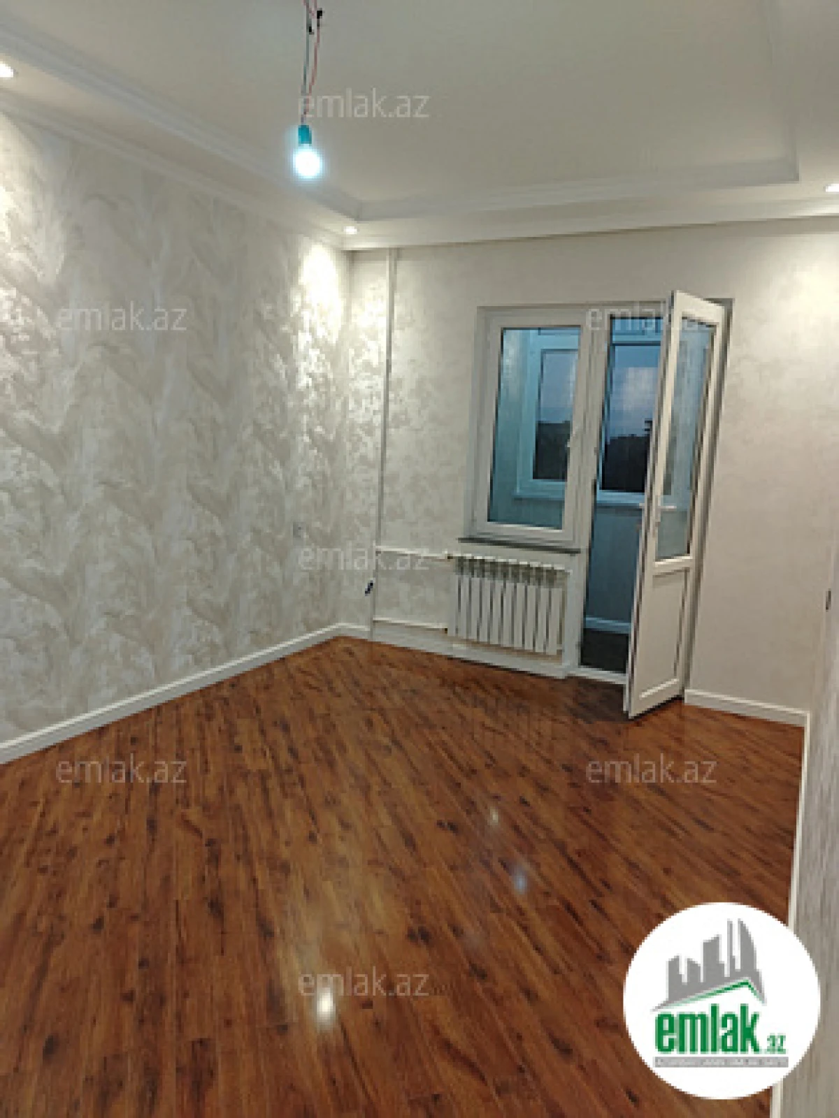 Satılır 2 otaqlı köhnə tikili 60 m²