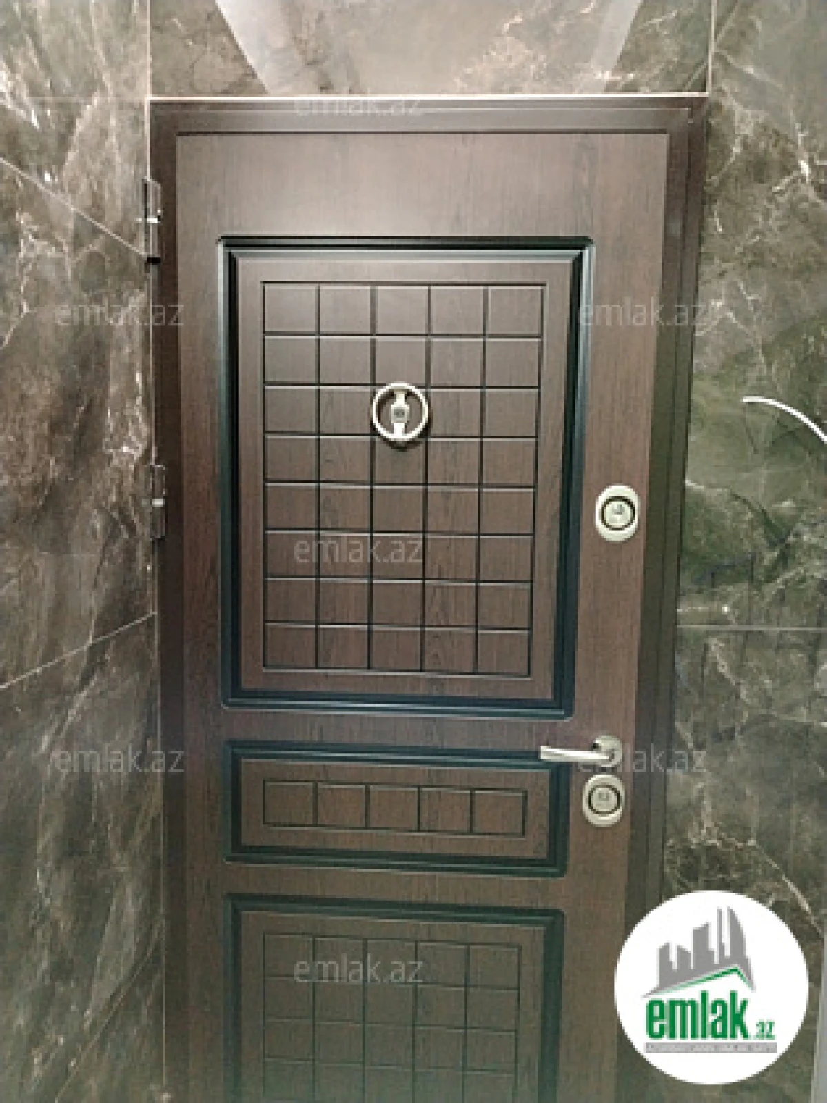 Satılır 2 otaqlı köhnə tikili 60 m²