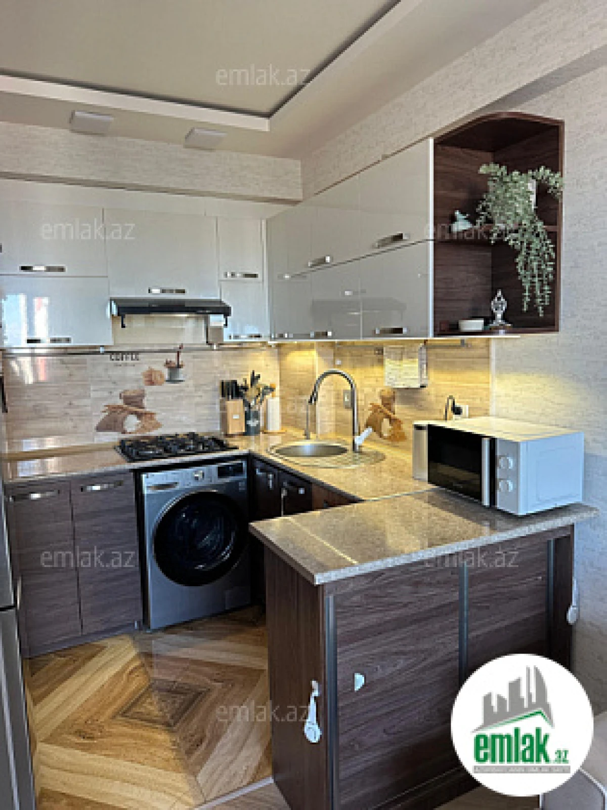 Satılır 3 otaqlı yeni tikili 67 m²