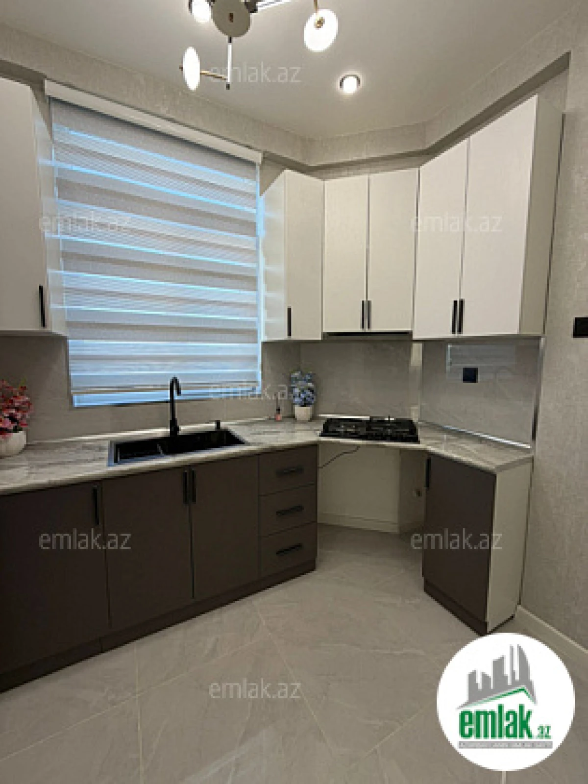 Satılır 2 otaqlı yeni tikili 50 m²