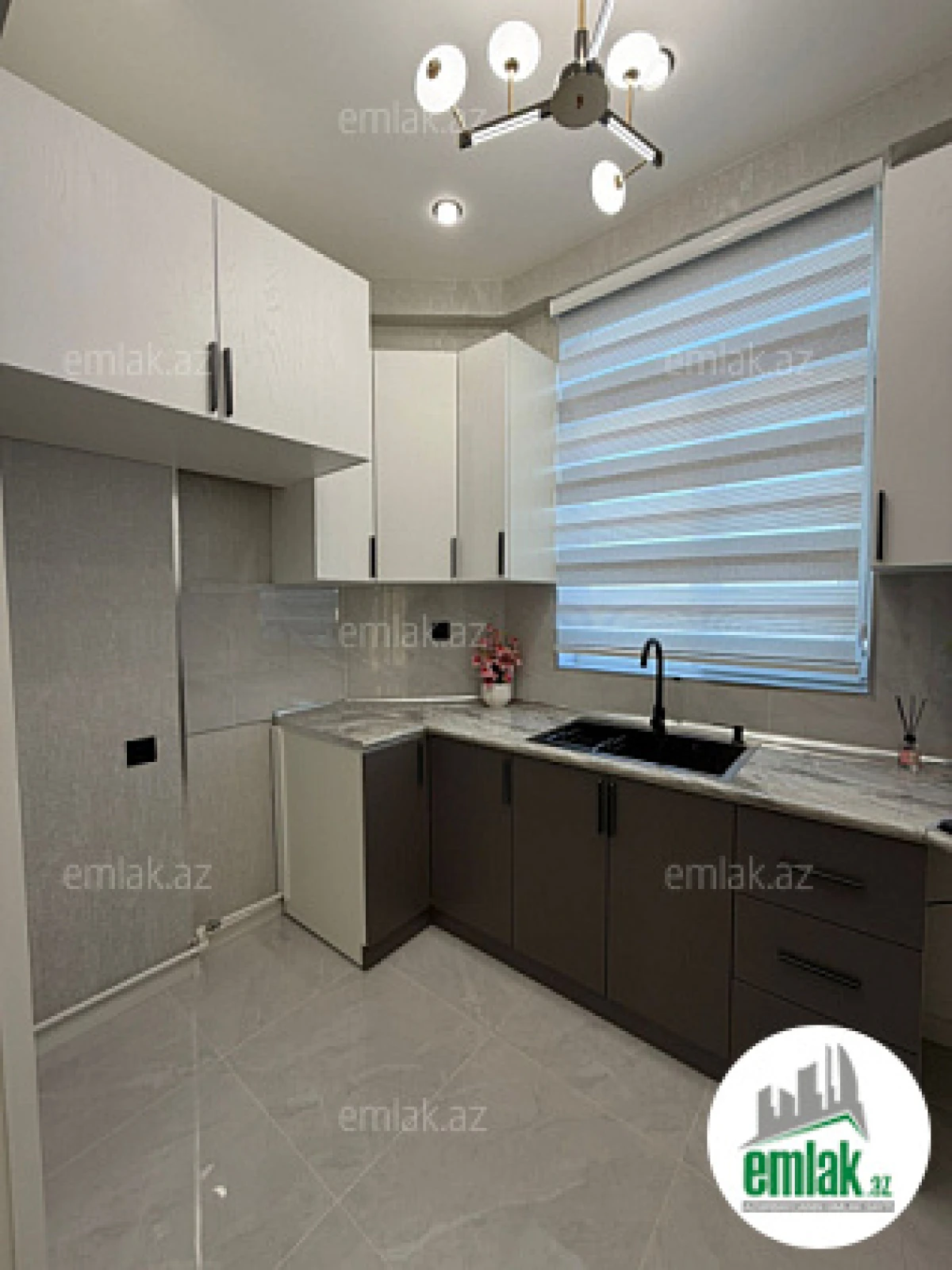 Satılır 2 otaqlı yeni tikili 50 m²