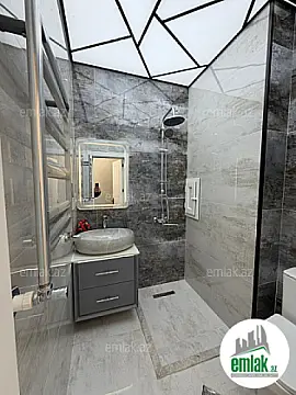 Satılır 2 otaqlı yeni tikili 50 m²