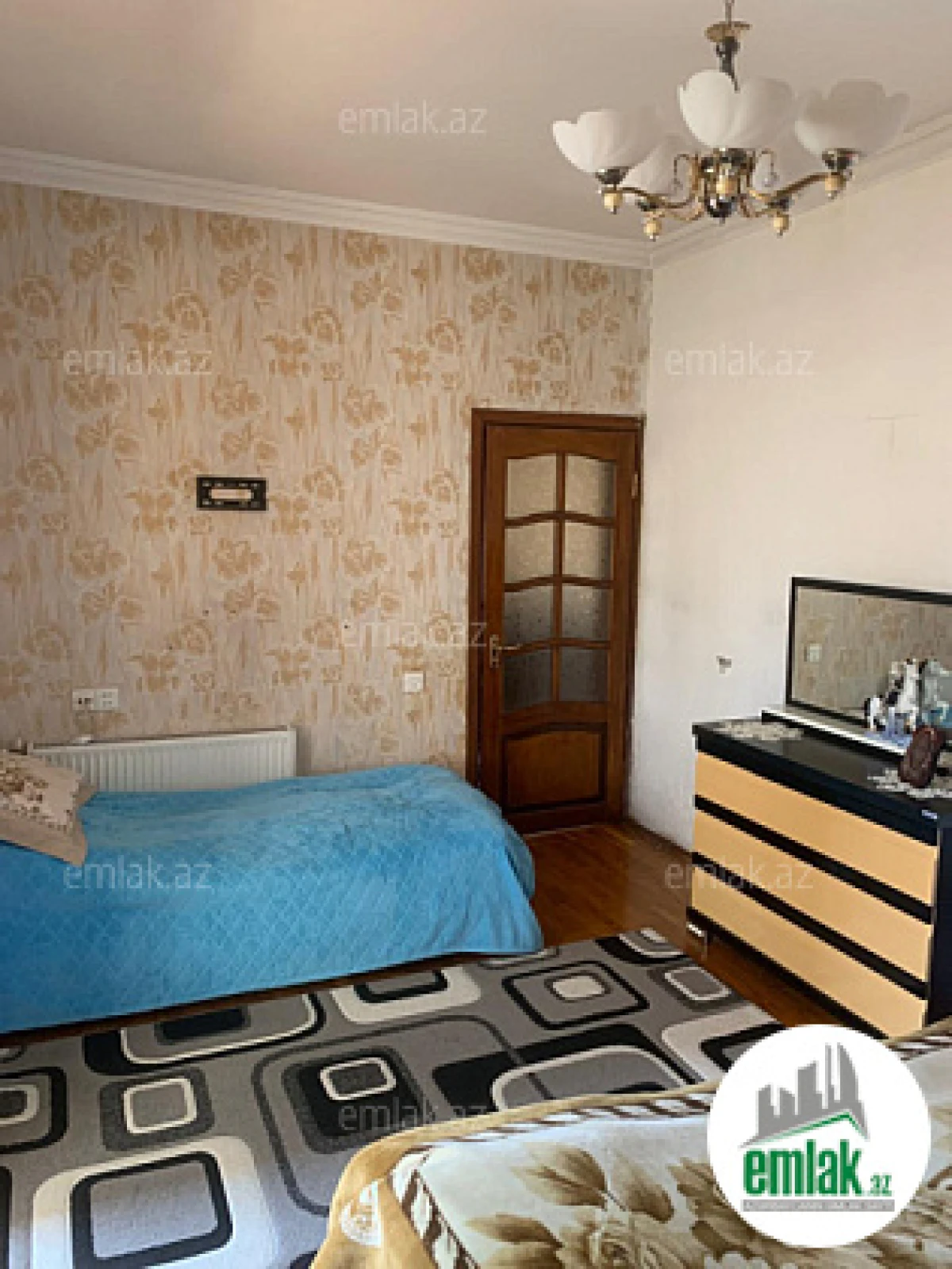 Satılır 2 otaqlı köhnə tikili 52 m²