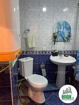 Satılır 2 otaqlı köhnə tikili 52 m²