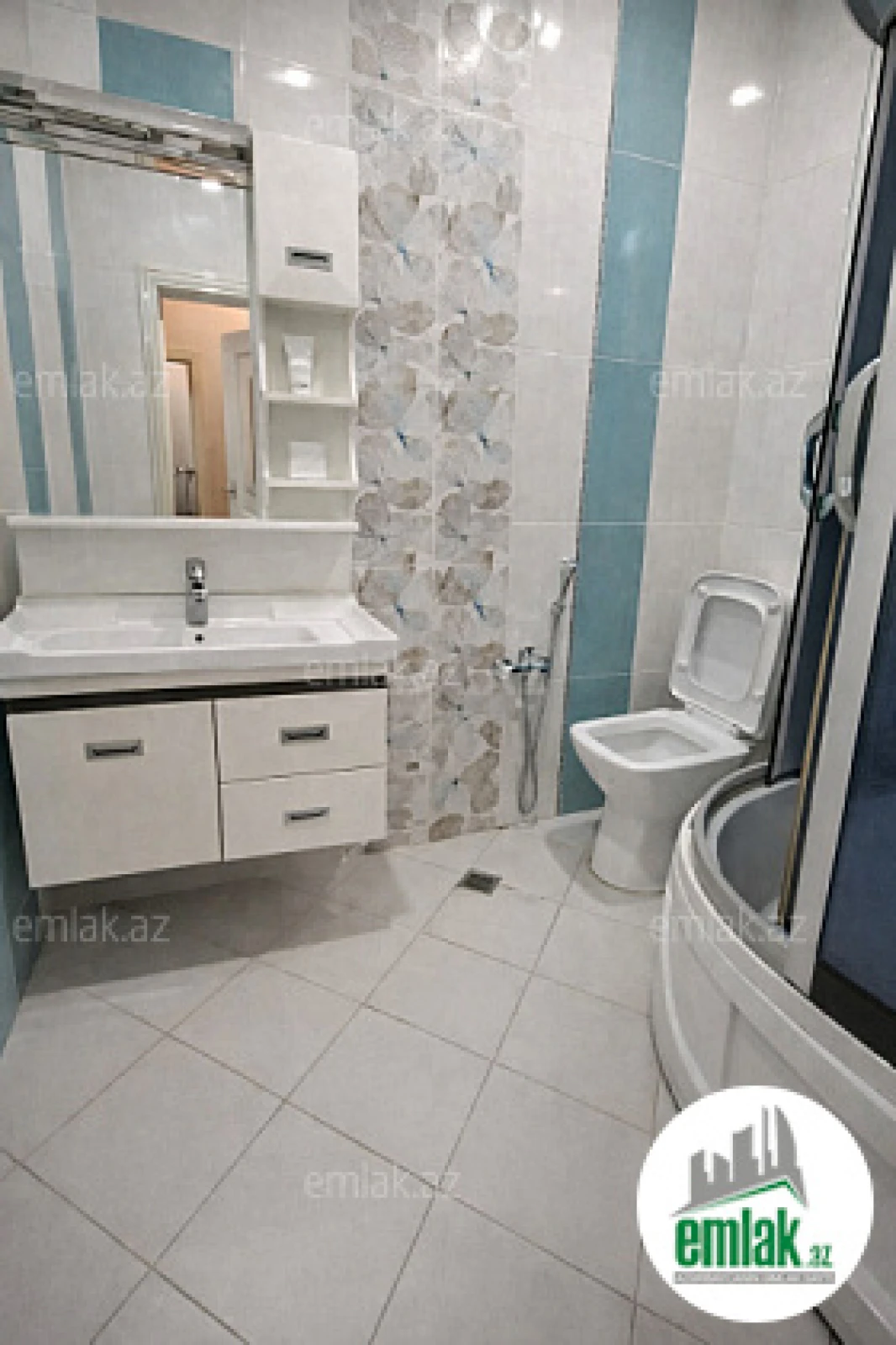 Satılır 2 otaqlı yeni tikili 65 m²