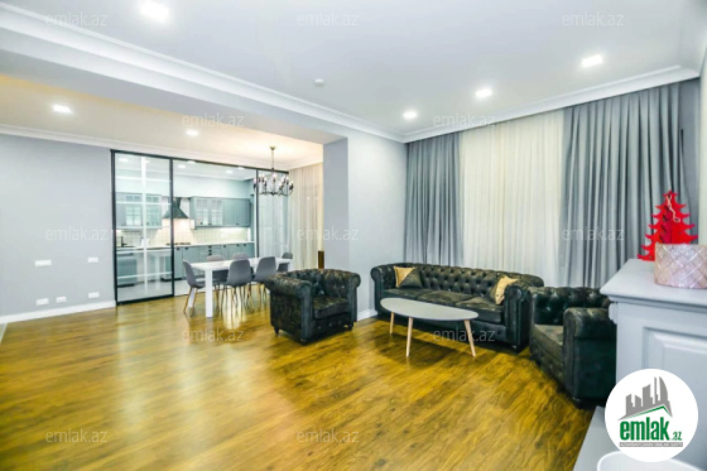 Satılır 5 otaqlı yeni tikili 240 m²