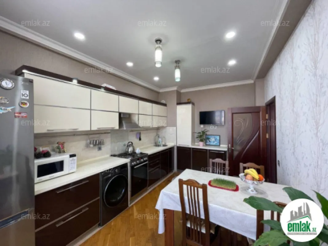 Satılır 3 otaqlı yeni tikili 98 m²