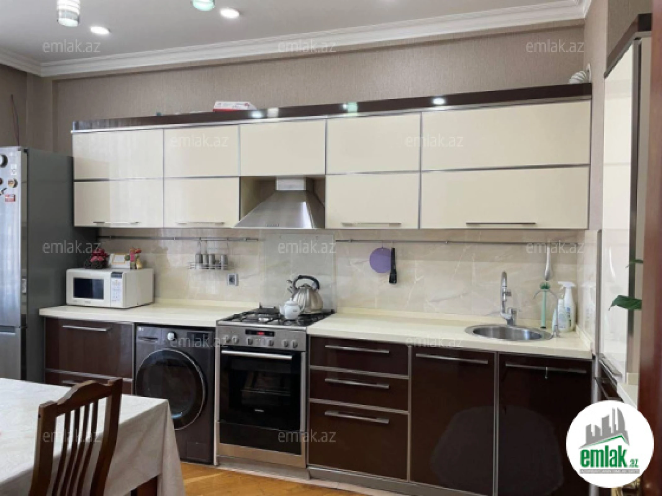 Satılır 3 otaqlı yeni tikili 98 m²