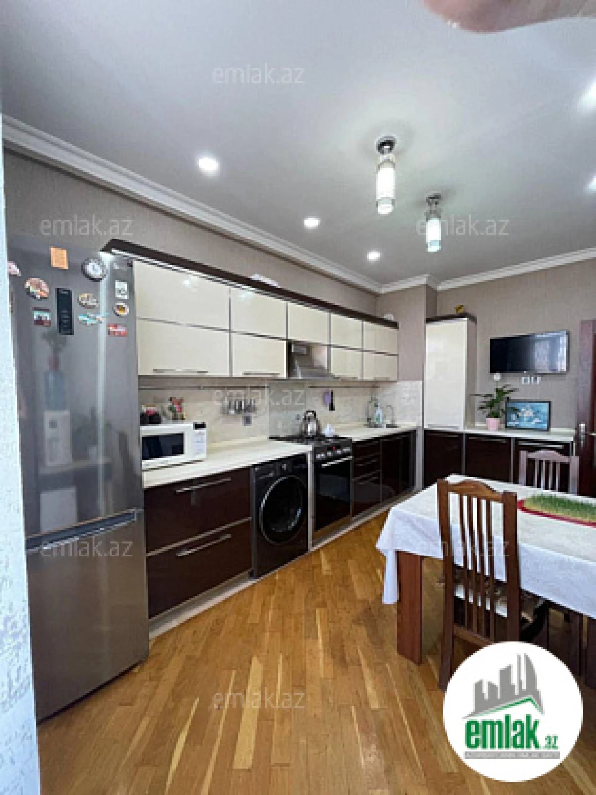 Satılır 3 otaqlı yeni tikili 98 m²