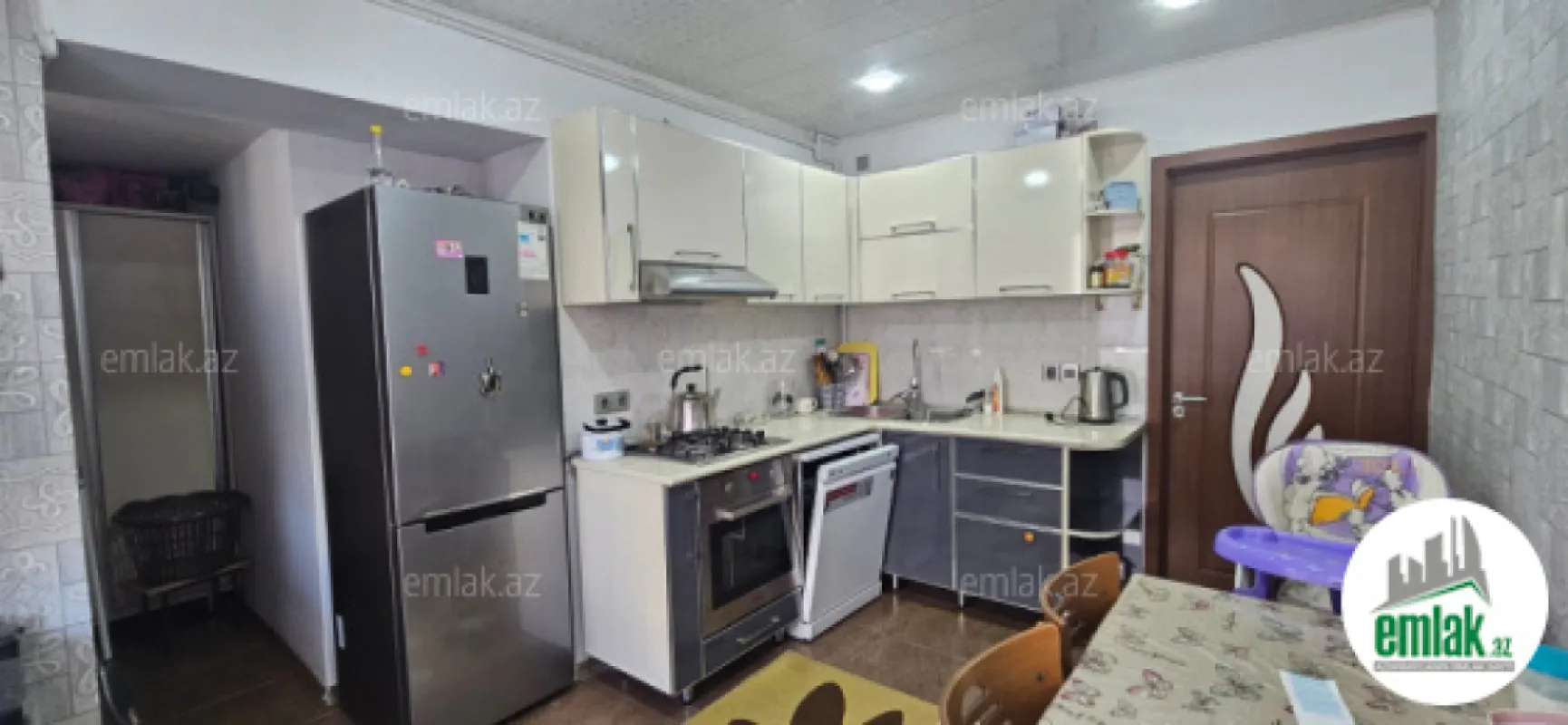 Satılır 3 otaqlı köhnə tikili 96 m²