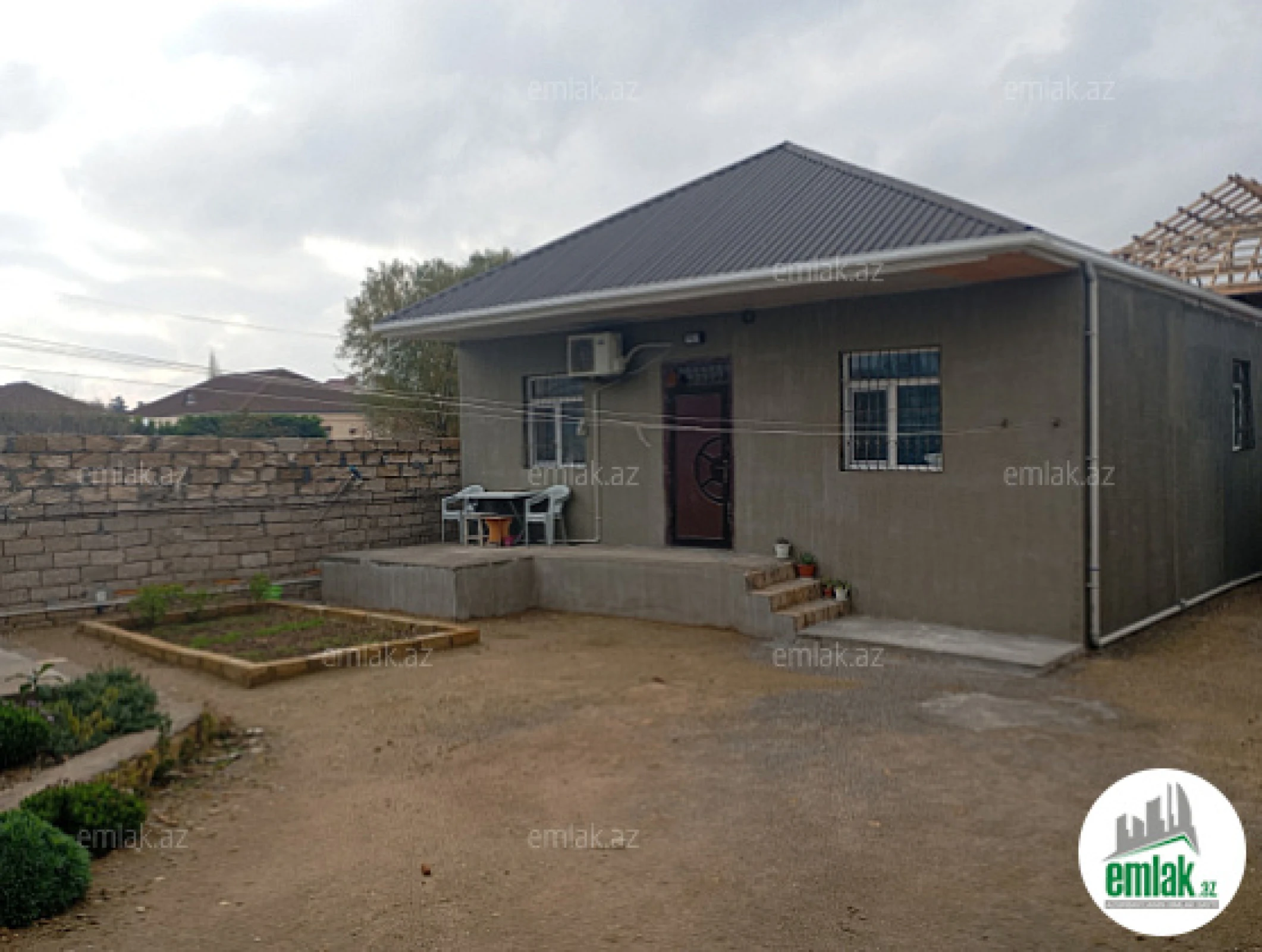 Satılır 3 otaqlı həyət evi 90 m²