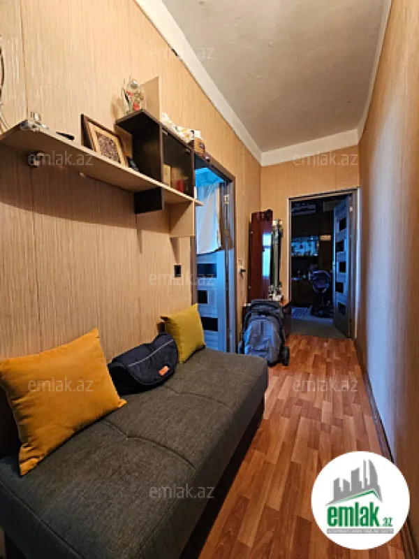 Satılır 2 otaqlı köhnə tikili 65 m²