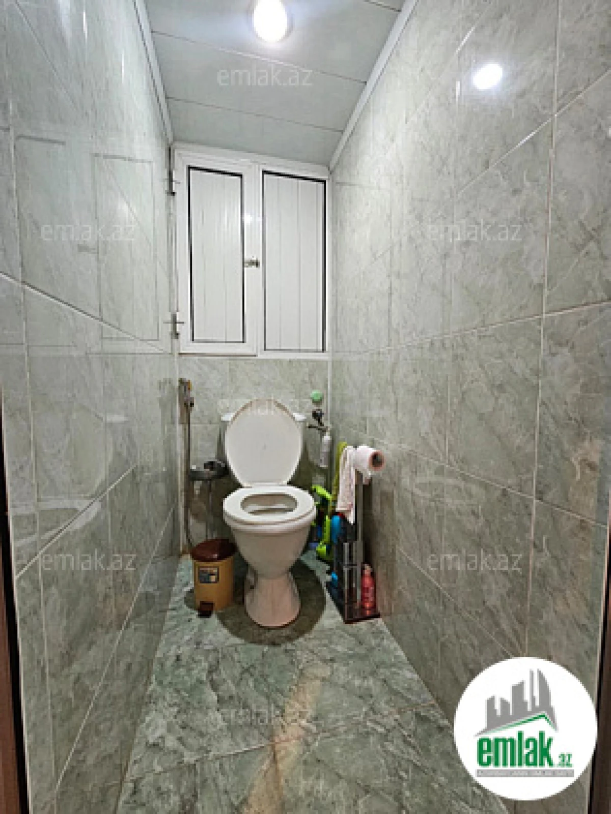 Satılır 2 otaqlı köhnə tikili 65 m²