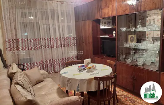 Satılır 2 otaqlı köhnə tikili 65 m²