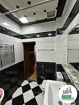 Satılır 2 otaqlı köhnə tikili 60 m²