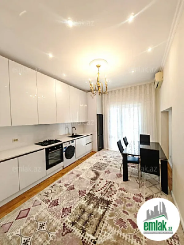 Satılır 4 otaqlı yeni tikili 220 m²