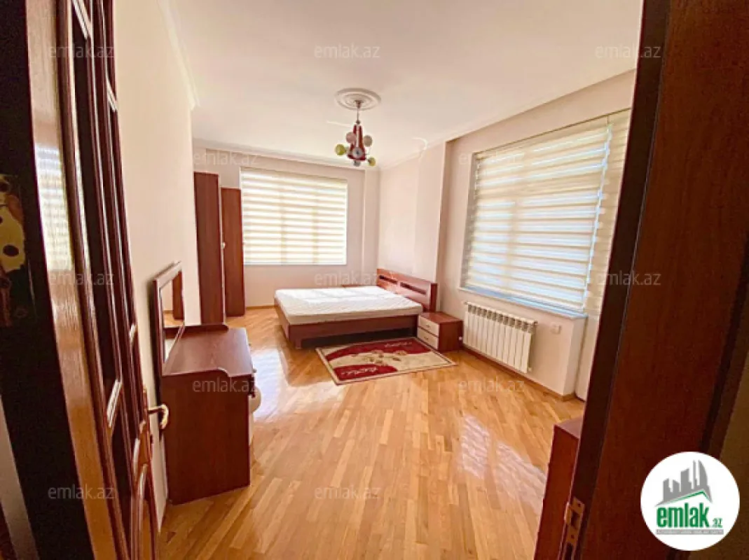 Satılır 3 otaqlı yeni tikili 202 m²