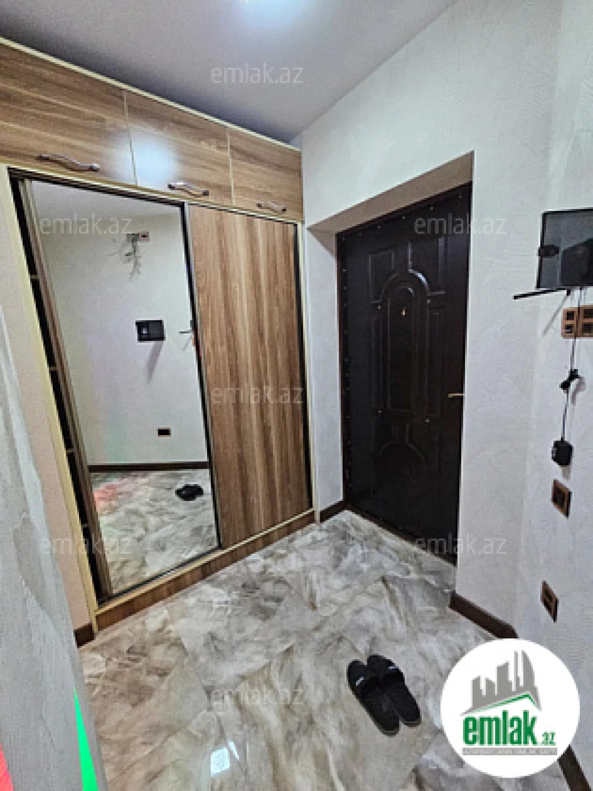 Satılır 3 otaqlı yeni tikili 100 m²