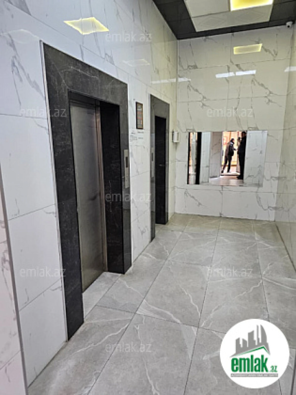 Satılır 3 otaqlı yeni tikili 100 m²