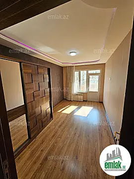 Satılır 3 otaqlı yeni tikili 100 m²