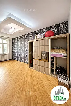 Satılır 3 otaqlı yeni tikili 94 m²