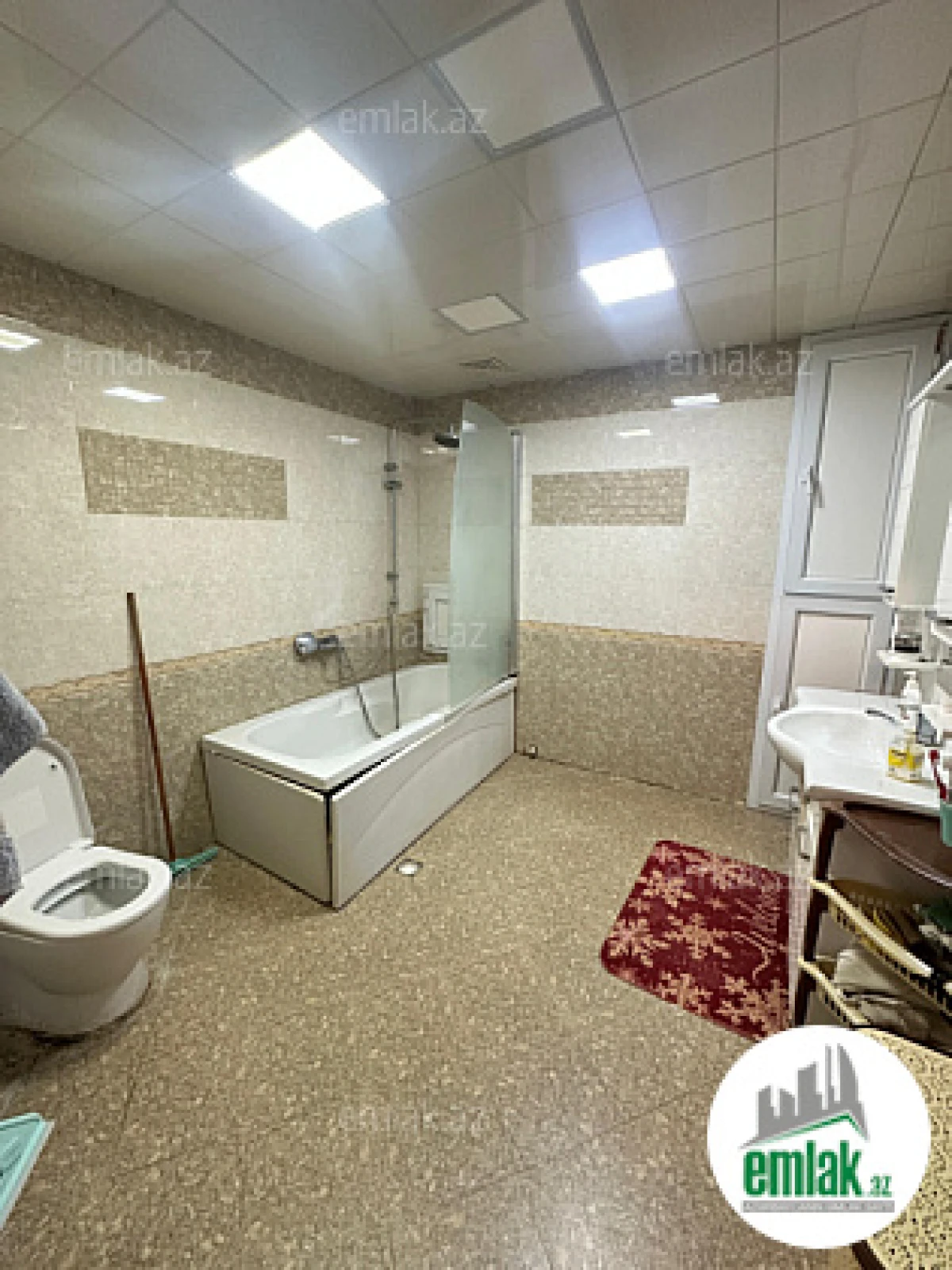 Satılır 3 otaqlı yeni tikili 105 m²