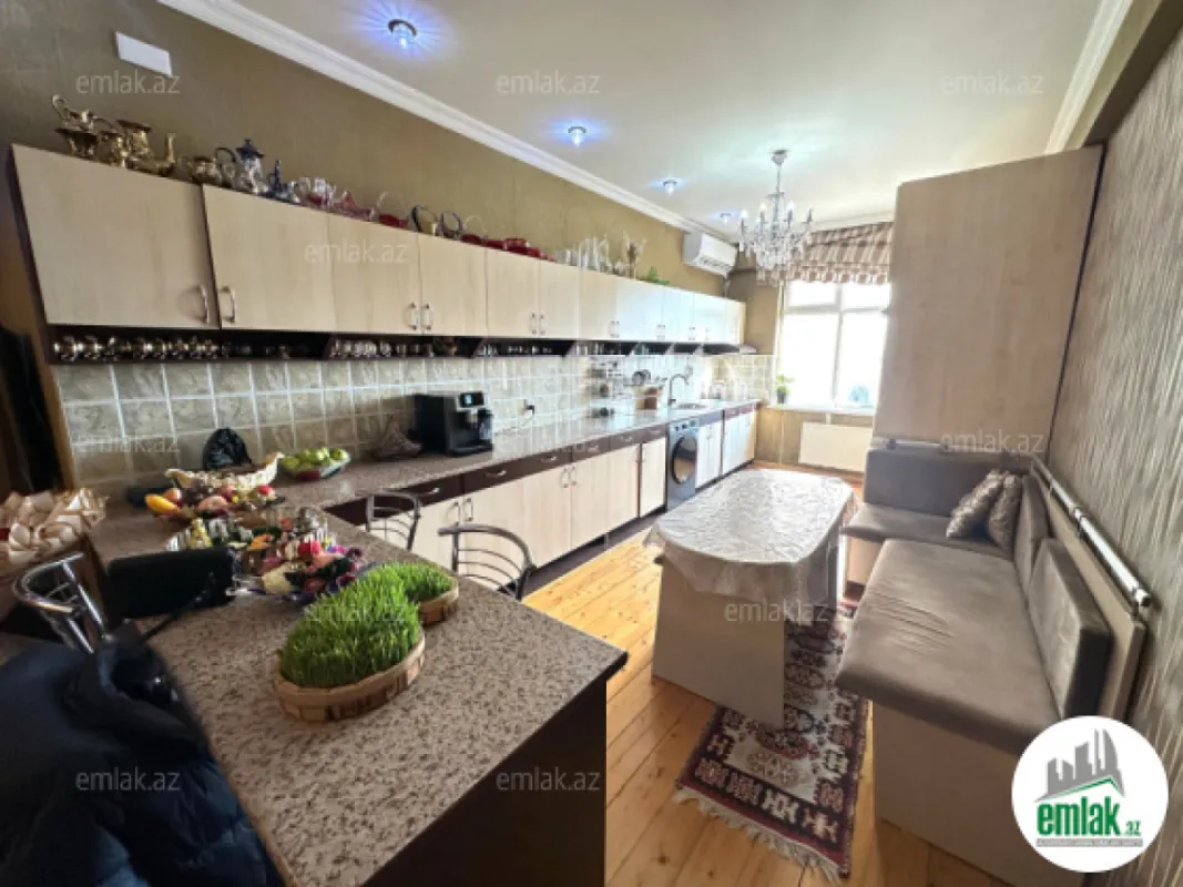 Satılır 3 otaqlı yeni tikili 105 m²