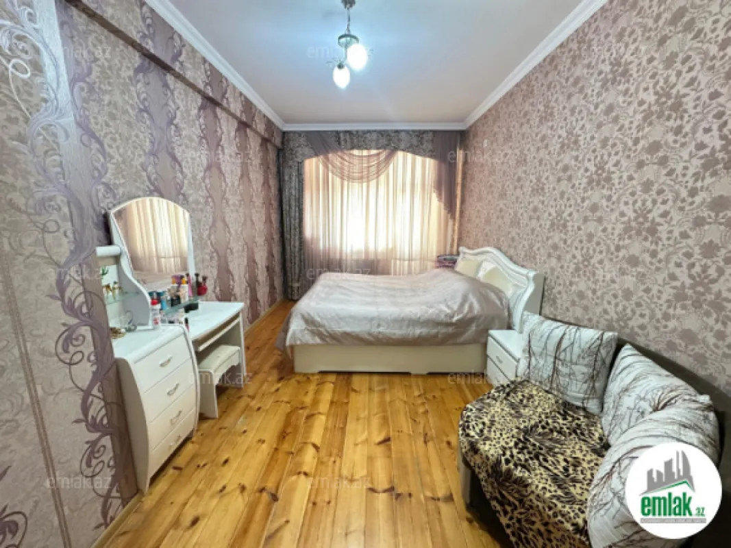 Satılır 3 otaqlı yeni tikili 105 m²