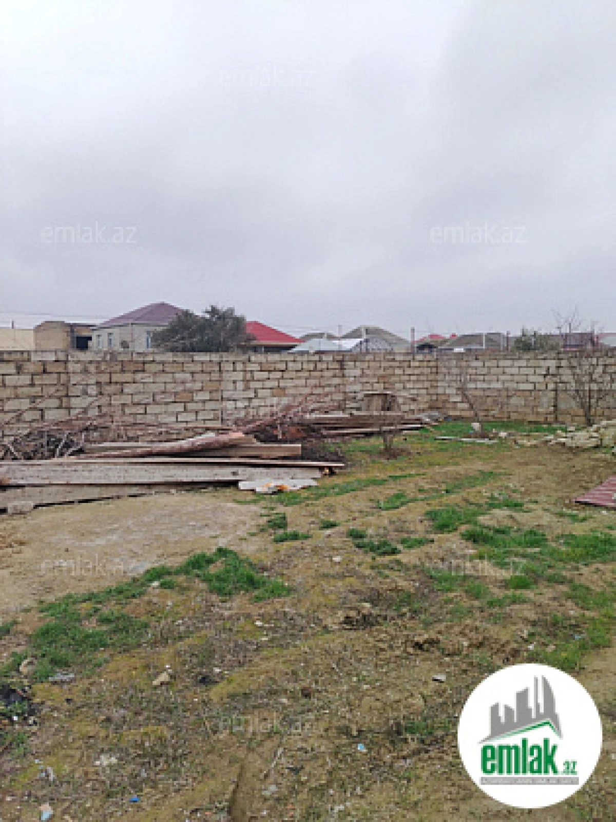 Satılır torpaq sahəsi 2 m²