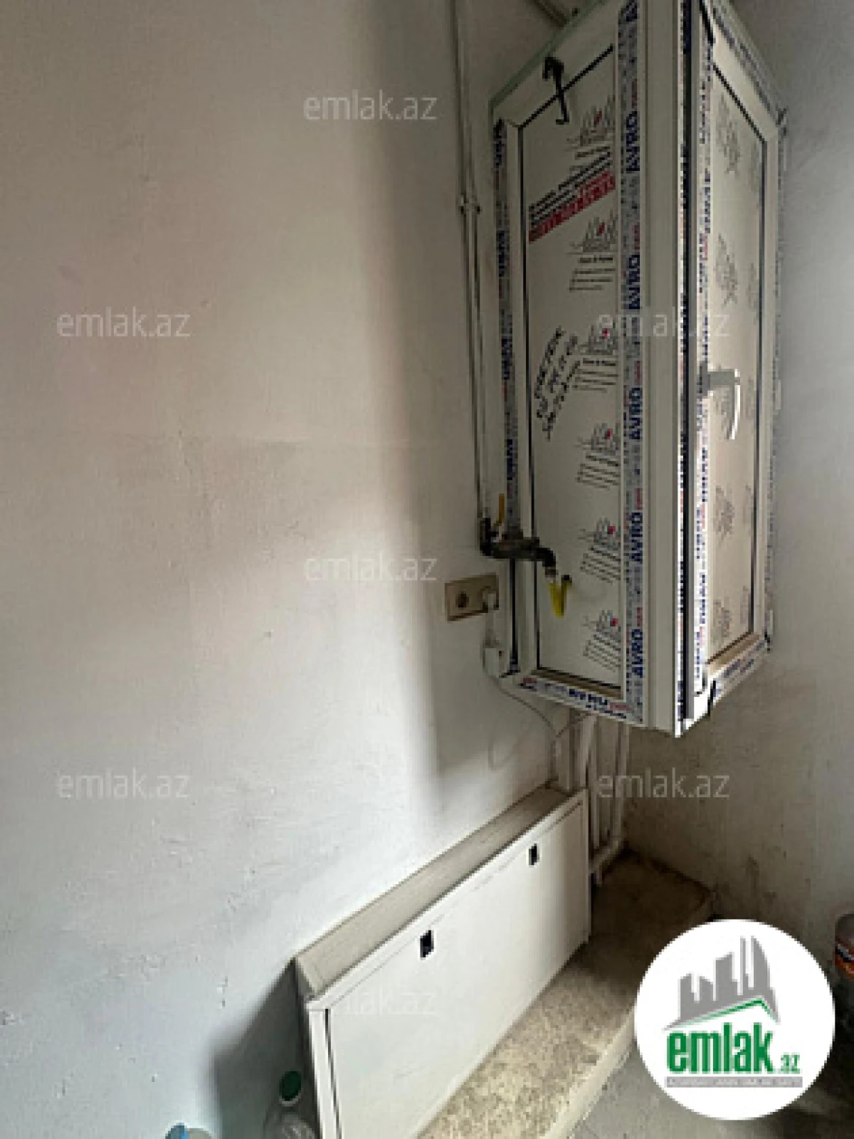 Satılır 3 otaqlı köhnə tikili 95 m²