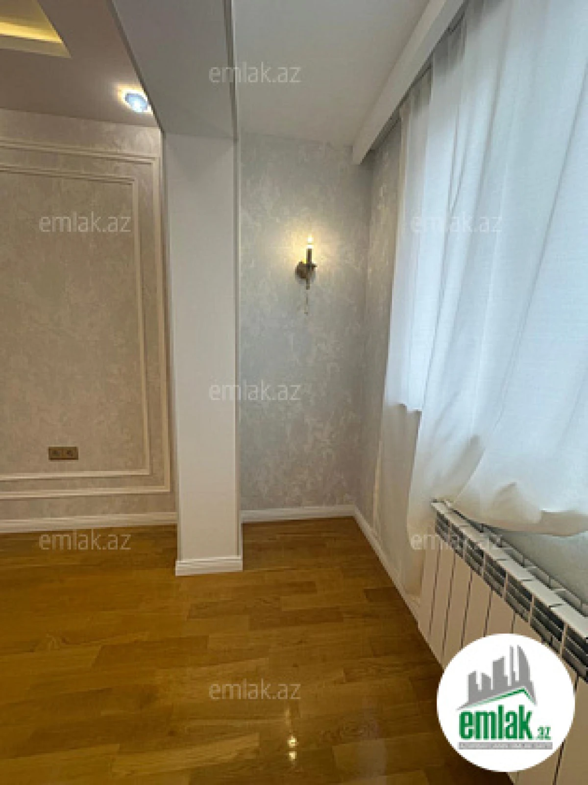 Satılır 3 otaqlı köhnə tikili 95 m²
