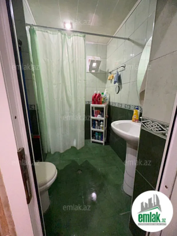 Satılır 3 otaqlı köhnə tikili 88 m²