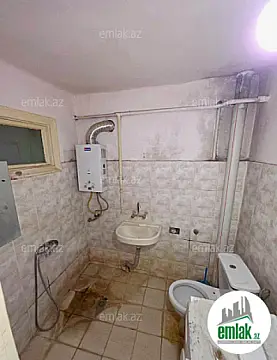 Satılır 1 otaqlı köhnə tikili 35 m²