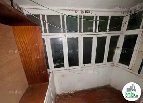 Satılır 1 otaqlı köhnə tikili 35 m²