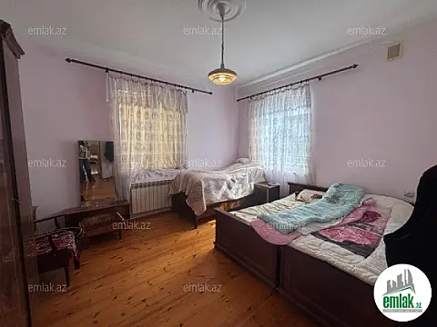 Satılır 5 otaqlı mənzil 250 m²