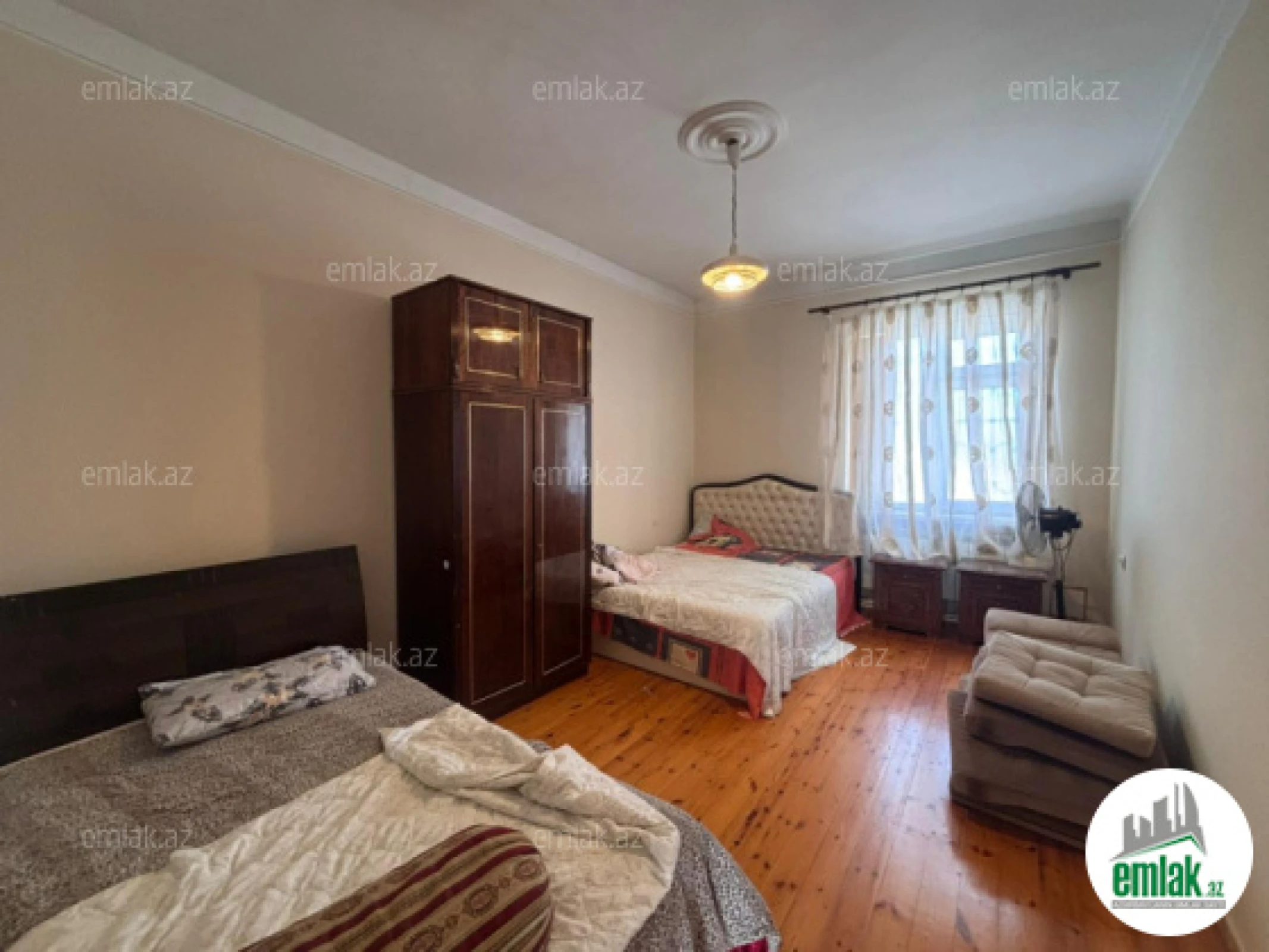 Satılır 5 otaqlı mənzil 250 m²