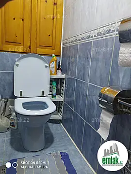 Satılır 4 otaqlı köhnə tikili 123 m²