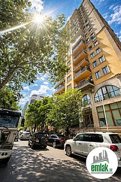 Satılır 3 otaqlı yeni tikili 105 m²