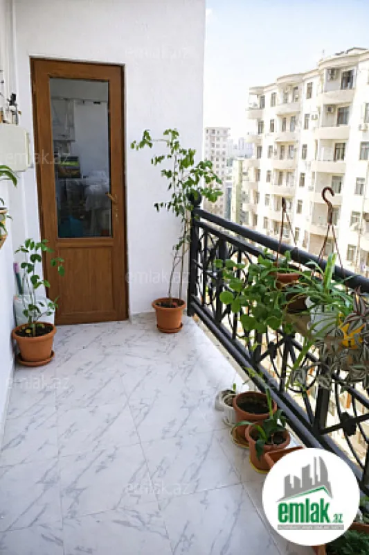 Satılır 3 otaqlı yeni tikili 105 m²