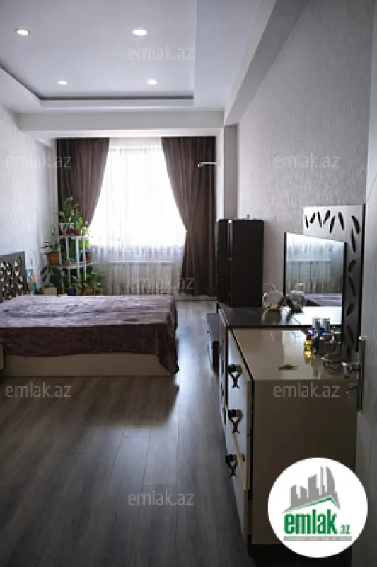 Satılır 3 otaqlı yeni tikili 105 m²