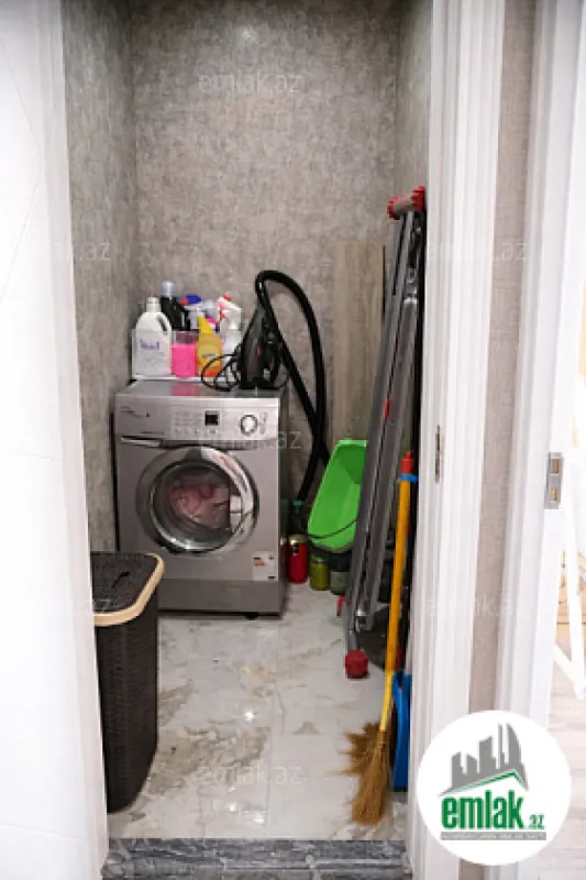 Satılır 3 otaqlı yeni tikili 105 m²